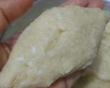 Foto del paso 3 de la receta: Empanadas🥟de yuca con queso🧀en sartén🥟🧀🥯