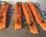 Une image de l'étape 2 de Pavés de saumon à l aneth et nigelle.