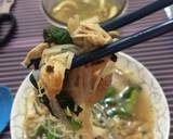 Mee Suah In Chicken With Ginger And Oyster Mushrooms Soup recipe step 4 photo
