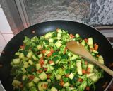 Foto del paso 3 de la receta Pasta con verduras salteadas con bacon