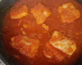 Foto del paso 5 de la receta: Bacalao con gambas en salsa de tomate