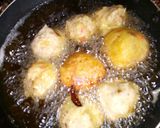 A picture of step 6 of Potato balls 🍠.