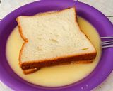 Foto langkah ke 3 dari resep French Toast.