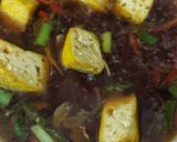Foto langkah ke 2 dari resep Sup tahu kecap segar.