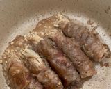 Foto langkah ke 3 dari resep Enoki Beef Roll.