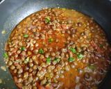 A picture of step 4 of Chana masala.