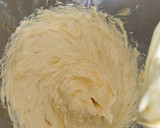 Foto langkah ke 3 dari resep Zebra Butter Cake.