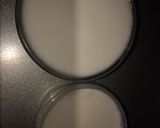 Foto del paso 3 de la receta: Panna cotta de coco con coulis de jamaica y mezcal oaxacaqueño