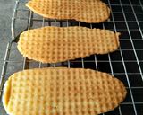 Une image de l'étape 4 de Gaufre sèche à la vanille.