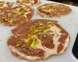 รูปขั้นตอนการทำที่ 1 ของ หมูม้วนมิโซะวาซาบิย่างซอส