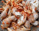 Foto langkah ke 2 dari resep Ceker Bumbu Kencur Pedas.