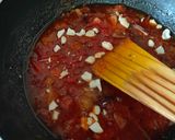 খেজুর, আমসত্ত্ব, কিসমিস দিয়ে টমেটোর চাটনি (tomato chutney recippe in Bengali) রেসিপি ধাপ - 2 ছবি