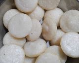 A picture of step 4 of Chitoi Pitha / Rice Cakes.