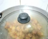 A picture of step 6 of Kela Gatta Masala.