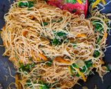 Foto langkah ke 5 dari resep Bihun Goreng Jawa.