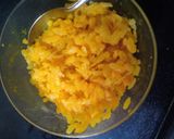 A picture of step 4 of Tri colour milk pauva.