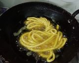 A picture of step 5 of Garlic sev.