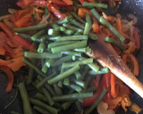 Foto del paso 3 de la receta: Noodles de arroz con verdura y pollo