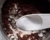 عکس مرحله 2 از دستور کیک شکلاتی با جوش شیرین