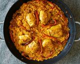 A picture of step 5 of Chicken Paella 🐔.