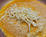 Foto del paso 2 de la receta: Tortilla con queso y anacardos