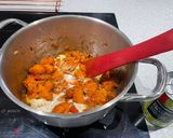 A picture of step 3 of Spinach and coconut dal.