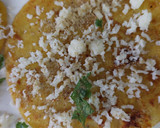 आलू प्याज़ का चीला स्टफ विद चीज़ (Aloo cheese ka cheela stuff with cheese recipe in hindi) रेसिपी चरण 4 फोटो