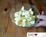 صورة لخطوة 2 من وصفة كيكه 🍏🍏 التفاح السريعة
