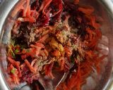 A picture of step 4 of Beetroot and carrot salad 🥗.