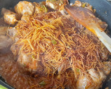 Foto del paso 4 de la receta: Fideos tostados con costillas de cerdo y garbanzos