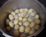 Foto del paso 5 de la receta: Chuleta de atún asado con papas arrugas y mojo
