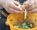 Foto del paso 4 de la receta: Tartas de acelga, queso, verdeo y puerro