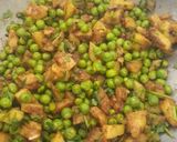 हरी मटर की घुघनी (hari matar ki ghugni recipe in Hindi) रेसिपी चरण 6 फोटो