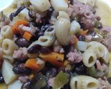 Foto del paso 5 de la receta: Guiso de porotos, chorizo y fideos