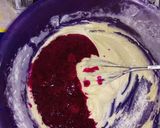 Foto langkah ke 7 dari resep Bolu kukus buah naga merah.