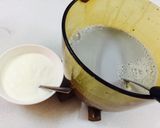 Hình bước làm 3 của món Sữa chua đậu, mè, nha đam