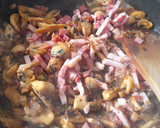 Foto del paso 3 de la receta: Pasta con setas y bacón