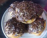 Foto langkah ke 5 dari resep Donat lembut tanpa ulen.
