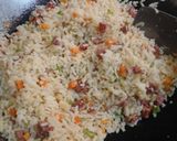 Foto langkah ke 4 dari resep Nasi Goreng Sayuran Chicken Pepperoni.
