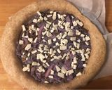 Foto del passaggio 4 della ricetta Torta brisee alla verza rossa