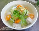 รูปขั้นตอนการทำที่ 4 ของ แกงจืดกะหล่ำปลีม้วนไส้หมูกุ้งสับ