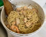 Foto langkah ke 5 dari resep Spaghetti Aglio E Olio With Shrimp.