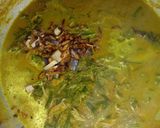 Foto langkah ke 4 dari resep Daun paku kecombrang masak lemak.
