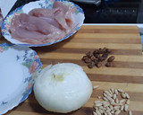 Foto del paso 1 de la receta: Pechuga de pollo rellena de morcilla de cebolla