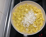 Foto del paso 3 de la receta: Tortilla de patatas con setas
