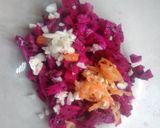 Foto langkah ke 1 dari resep Dragon fruit salad dressing.