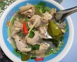 รูปขั้นตอนการทำที่ 4 ของ ต้มยำไก่น้ำใส​ สำหรับเด็กหอ