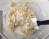A picture of step 5 of Basic vanilla cupcakes.