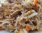 Foto del paso 7 de la receta: Fideos de arroz salteados con atún y verduras