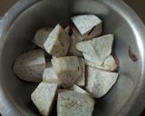 A picture of step 3 of Arrowroots in beef stew #mycreativearrowrootsrecipecontest#.